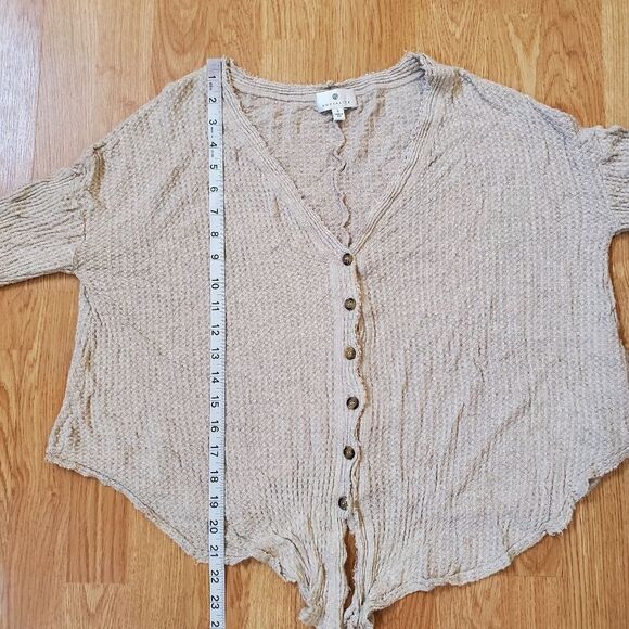 Socialite | Thermal Button Front Shirt - size Small in Oatmeal - Picture 8 of 11